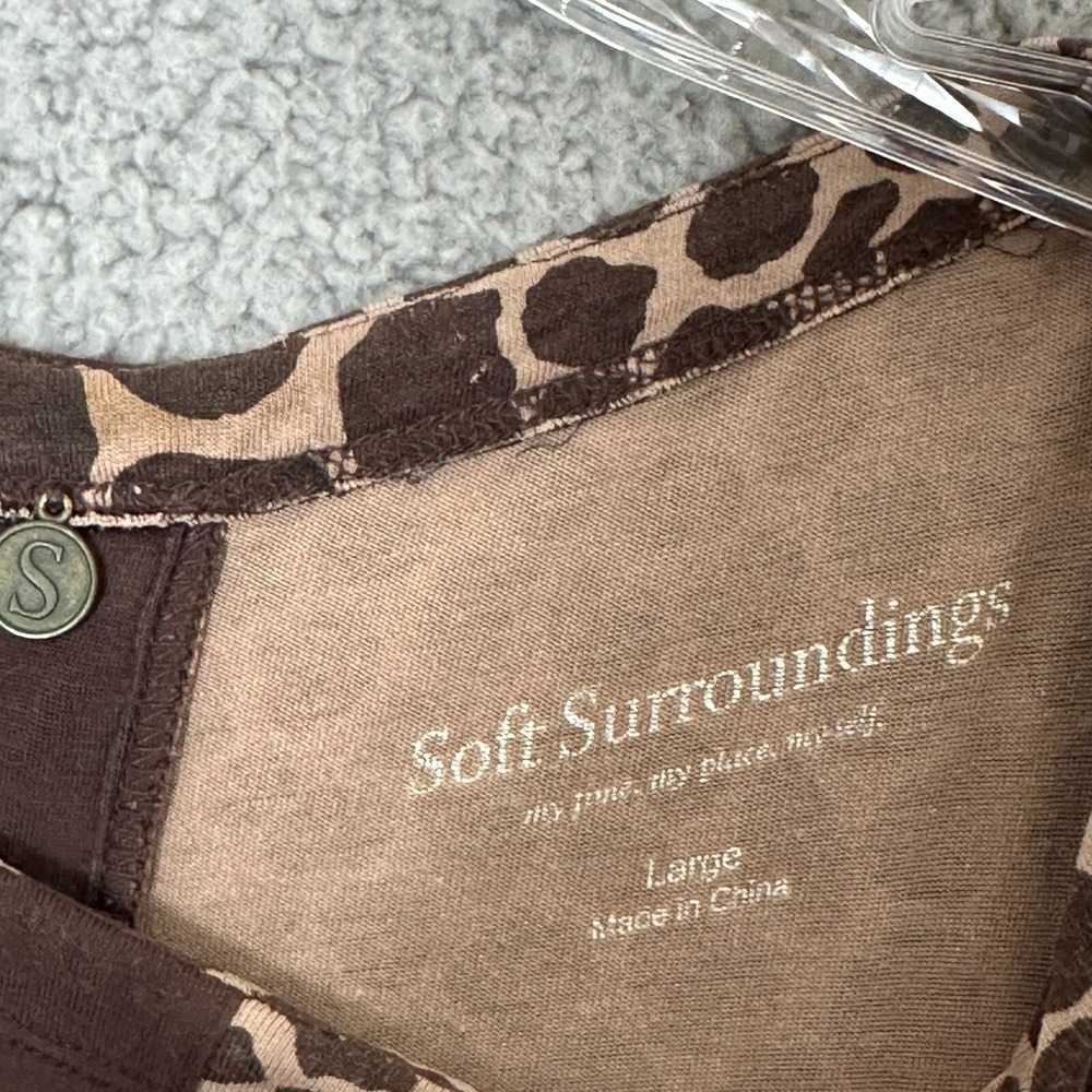 Soft Surroundings Tunic Top Brown Animal Print 3/4 Sleeve Casual Boho Everyday - Picture 6 of 9
